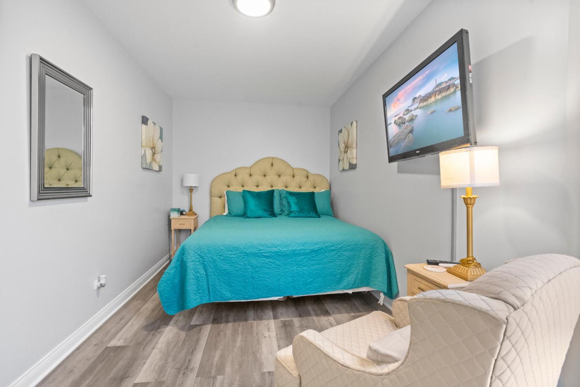 Newly Rehabbed Greystone With 2 Private Apartments, Backyard, Garage, Laundry, Close To Expressway 시카고 외부 사진